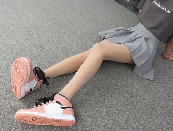 jumpman 1 mid pink quartz gs 555112 603 with pink quartz dark smoke grey white chaussures pour hommes schoenen size 36-47, White;red
jumpman 1 mid pink quartz gs 555112 603 with pink quartz dark smoke grey white chaussures pour hommes schoenen size 36-47, White;red