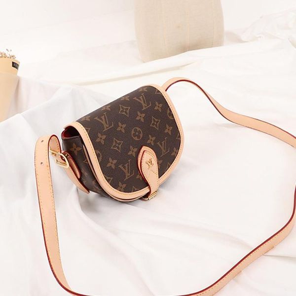 fast delivery womens leather mini saddle bag ladies shoulder bag sac d 'épaule lady shoulder small flap shoulder crossbody bag drop sh
fast delivery womens leather mini saddle bag ladies shoulder bag sac d 'épaule lady shoulder small flap shoulder crossbody bag drop sh