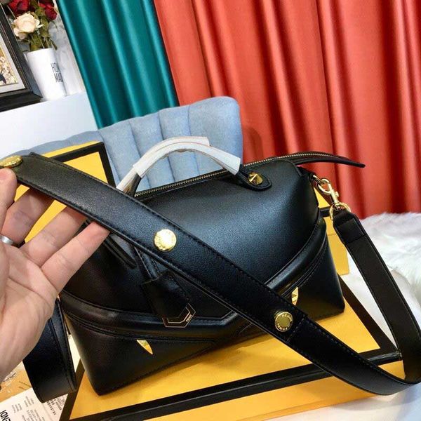 boston pillow f style fashion totes handbags monster eyes model fashion totes women bags new style ladies purses bag
boston pillow f style fashion totes handbags monster eyes model fashion totes women bags new style ladies purses bag