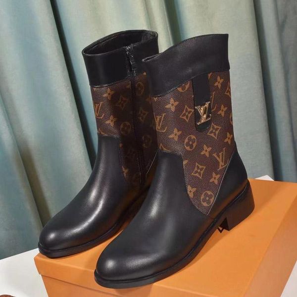 2020wg new ladies casual fashion short boots luxury ladies travel party shoes, leather material fast delivery original box packaging, Black
2020wg new ladies casual fashion short boots luxury ladies travel party shoes, leather material fast delivery original box packaging, Black