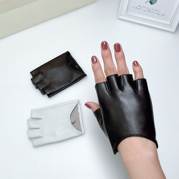 fitness half finger gloves bicycle women summer thin sports yoga driving anti-skid cycling exercise bicycle goat skin gloves, Blue;gray
fitness half finger gloves bicycle women summer thin sports yoga driving anti-skid cycling exercise bicycle goat skin gloves, Blue;gray