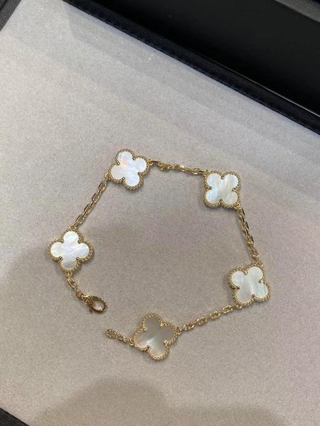 v metal luxurious quality five flowers punk bracelet with nature white shell for women wedding jewelry gift ps5346a
v metal luxurious quality five flowers punk bracelet with nature white shell for women wedding jewelry gift ps5346a