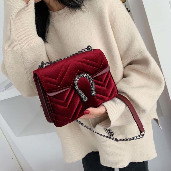 сумки женские сумки конструктора vintage velvet сцепления кошелек сумка плеча малый crossbody сумка для женщин 2020 болса feminina
сумки женские сумки конструктора vintage velvet сцепления кошелек сумка плеча малый crossbody сумка для женщин 2020 болса feminina