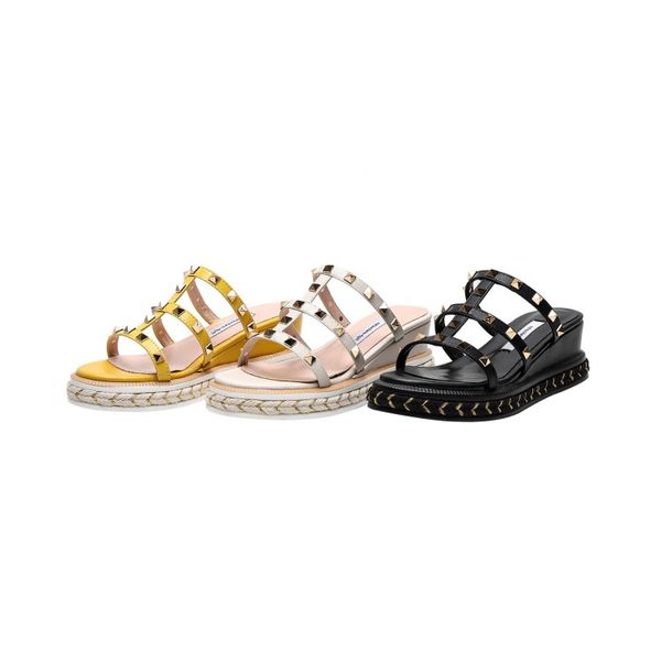 zapatos de mujer fashion women slippers slope heel rivet ladies slides narrow band sandals, Black
zapatos de mujer fashion women slippers slope heel rivet ladies slides narrow band sandals, Black