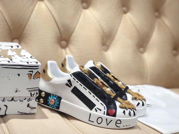 triple s paris 17fw men women platform casual shoes black white beige green yellow luxury designer shoes trainers fashion sneaker hcx01
triple s paris 17fw men women platform casual shoes black white beige green yellow luxury designer shoes trainers fashion sneaker hcx01