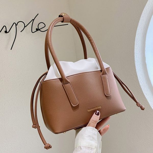 луи новый дизайн сумки на ремне женщины малого сумка женщины tote crossbody сумка женская сумка sac закрылков болса bolsas де mujer
луи новый дизайн сумки на ремне женщины малого сумка женщины tote crossbody сумка женская сумка sac закрылков болса bolsas де mujer