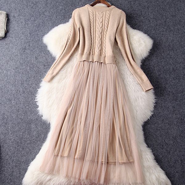 autumn winter sweater dress women winter long sleeve knitted sweater dress mesh patchwork elegant casual office long dress, Black;gray
autumn winter sweater dress women winter long sleeve knitted sweater dress mesh patchwork elegant casual office long dress, Black;gray