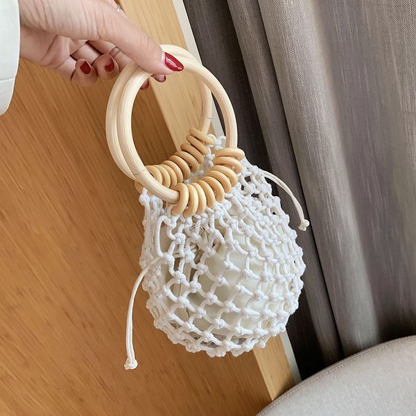 french design fashion woven handbag & elegant hollow bucket bag width 10cm height 14cm thickness 2cm
french design fashion woven handbag & elegant hollow bucket bag width 10cm height 14cm thickness 2cm