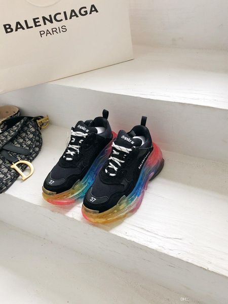 low-flat triple s clear sole sneakers, r brand casual sneakers, stylish flat-bottomed comfort,with original box,size35-45,ss
low-flat triple s clear sole sneakers, r brand casual sneakers, stylish flat-bottomed comfort,with original box,size35-45,ss