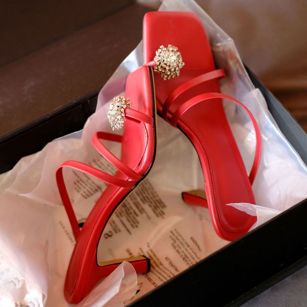 35fat running volume 2020 summer diamond high-heeled shoessandals and high heelsdecoration fashion all-match stiletto high heels open toe la
35fat running volume 2020 summer diamond high-heeled shoessandals and high heelsdecoration fashion all-match stiletto high heels open toe la
