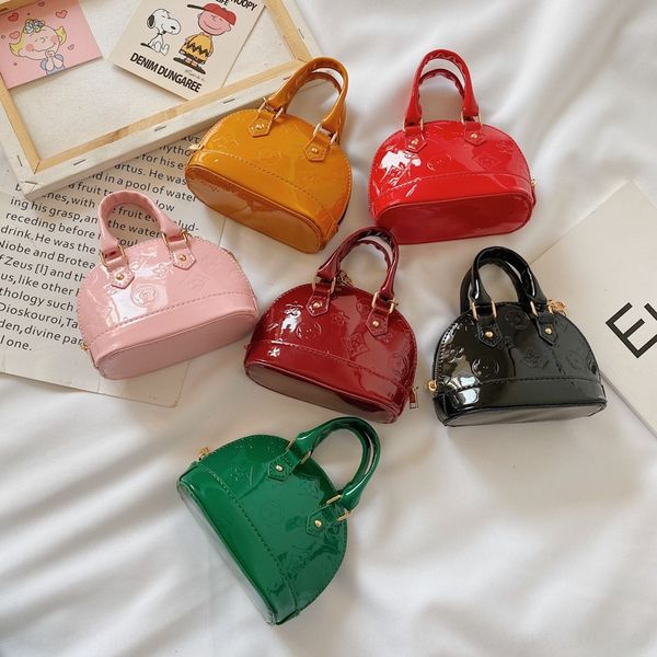 children's tong bao er tong bao accessories children's new girl's bright shell bag stylish mini shoulder slanting accessories
children's tong bao er tong bao accessories children's new girl's bright shell bag stylish mini shoulder slanting accessories