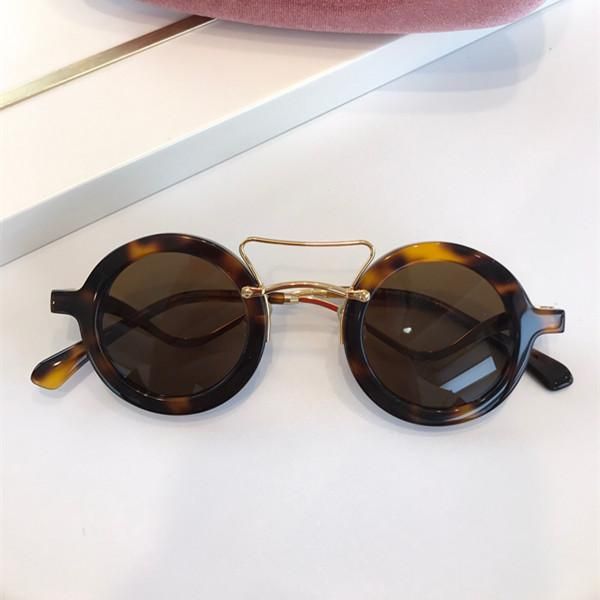 57rs new fashion designer sunglasses frameless glasses trend personality irregular frame eyewear summer style vu400 protection with case
57rs new fashion designer sunglasses frameless glasses trend personality irregular frame eyewear summer style vu400 protection with case