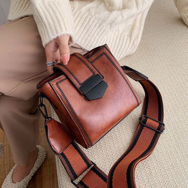 vintage small bucket shoulder crossbody bags for women 2020 fashion ladies messenger bags clutch casual totes female purse
vintage small bucket shoulder crossbody bags for women 2020 fashion ladies messenger bags clutch casual totes female purse