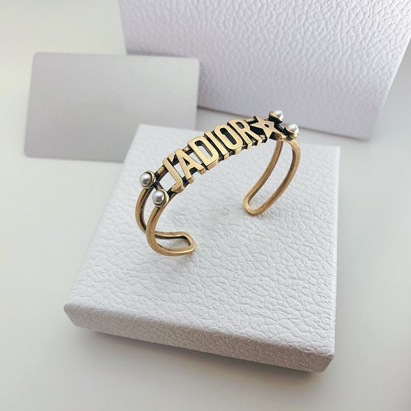 d family/di family letter bracelet female style temperament internet celebrity same style with pearl star opening bracelet, Golden;silver
d family/di family letter bracelet female style temperament internet celebrity same style with pearl star opening bracelet, Golden;silver