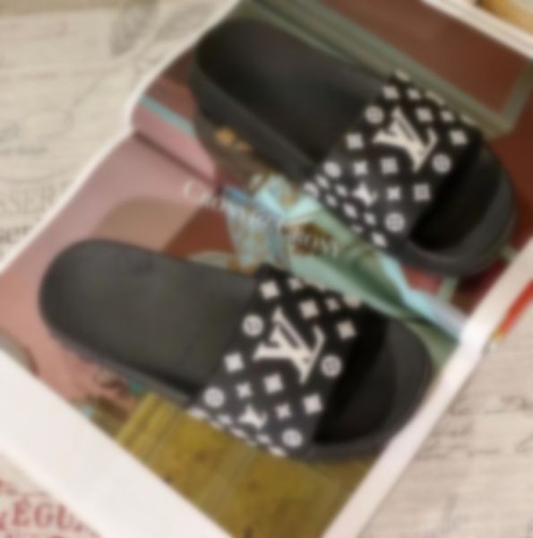 # z022 л.в. louis уу vuitton сандалии мужчины женщины ysl ползунки лето тапочки открытый обувь китайский вьетнамки обувь, Black
# z022 л.в. louis уу vuitton сандалии мужчины женщины ysl ползунки лето тапочки открытый обувь китайский вьетнамки обувь, Black