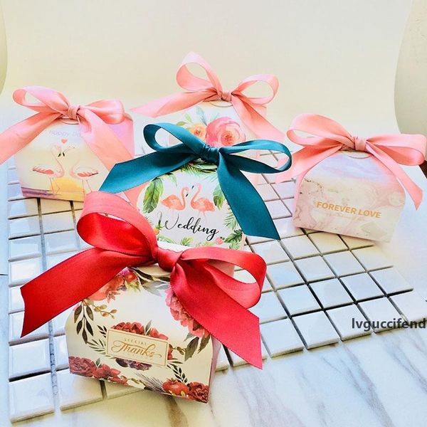 new wedding party favours and paper gift boxes flamingo flower candy box packaging bags for guests gifts wedding decoration
new wedding party favours and paper gift boxes flamingo flower candy box packaging bags for guests gifts wedding decoration