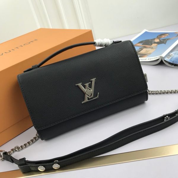 women shoulder bags real sheepskin leather lozenge handbags metal leather chainaa
women shoulder bags real sheepskin leather lozenge handbags metal leather chainaa