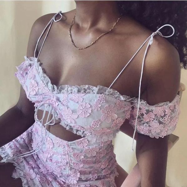 2020 embroidery summer holiday women mini dress off shoulder lace up casual bodycon dress short beach club outfit, Black;gray
2020 embroidery summer holiday women mini dress off shoulder lace up casual bodycon dress short beach club outfit, Black;gray