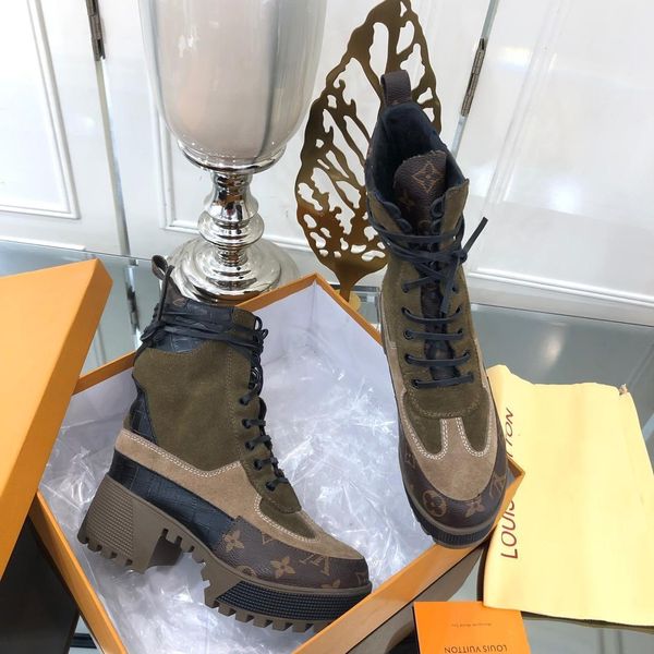 new6 high-end ladies high-heeled boots fashion platform martin boots leather ladies motorcycle boots original box packaging fast delivery, Black
new6 high-end ladies high-heeled boots fashion platform martin boots leather ladies motorcycle boots original box packaging fast delivery, Black