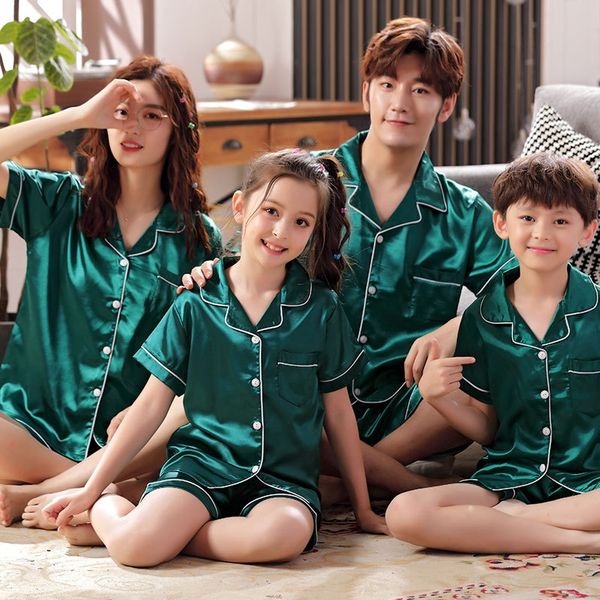 n7rji parent-child family of three mother pajamas pajamas and daughter summer ice silk thin short-sleeved couple's home clothes summer, Black;brown
n7rji parent-child family of three mother pajamas pajamas and daughter summer ice silk thin short-sleeved couple's home clothes summer, Black;brown
