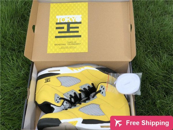 2020 authentic 5 tokyo 23 basketball shoes man varsity maize anthracite wolf grey black 2011 release yellow japan tokyo limited sports w
2020 authentic 5 tokyo 23 basketball shoes man varsity maize anthracite wolf grey black 2011 release yellow japan tokyo limited sports w