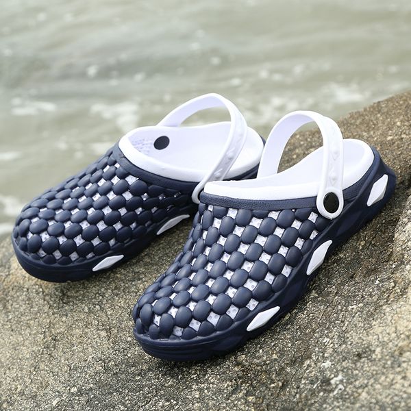 beach men shoes flats slip breathable sandals aqua shoes outdoor hollow out casual slippers water sport garden 39-45 
beach men shoes flats slip breathable sandals aqua shoes outdoor hollow out casual slippers water sport garden 39-45
