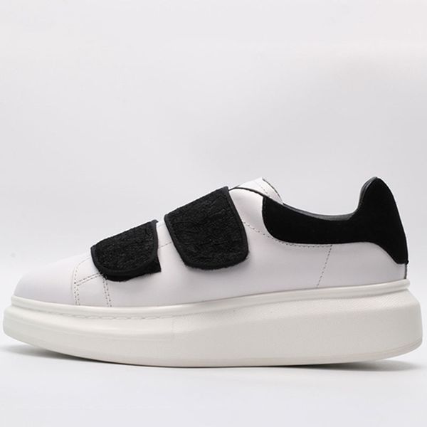 xpay 2020 lovers mens sneakers sport shoes for girl running shoes walking male athletic rivet favourite
xpay 2020 lovers mens sneakers sport shoes for girl running shoes walking male athletic rivet favourite
