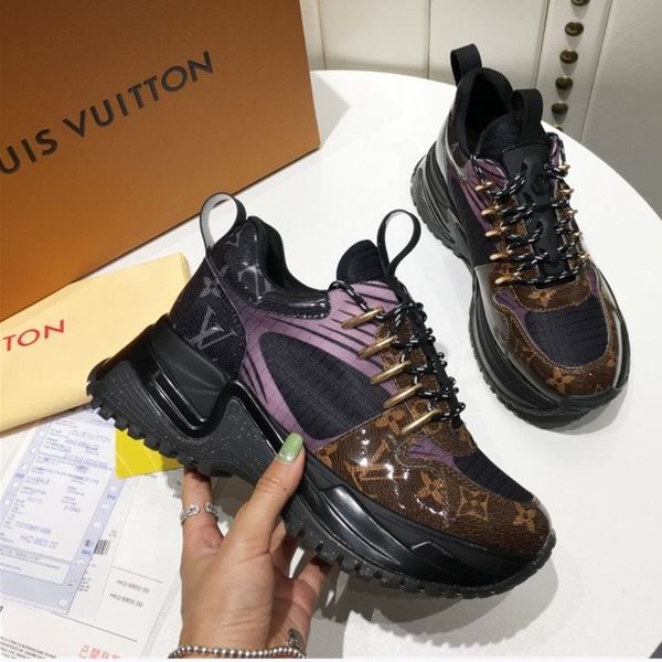 060 new designer luxury women's casual fashion shoes, women's outdoor casual shoes, high-quality materials, with original box, Black
060 new designer luxury women's casual fashion shoes, women's outdoor casual shoes, high-quality materials, with original box, Black