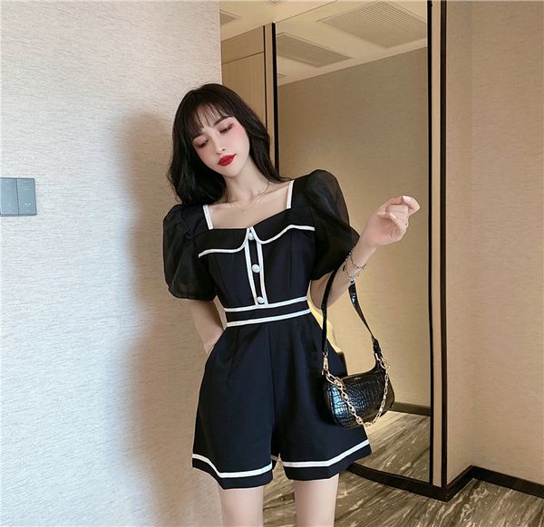 2020 early autumn new one-piece shorts small fragrance square collar puff sleeve high waist color matching wide leg jumpsuit womens fashion, Black;white
2020 early autumn new one-piece shorts small fragrance square collar puff sleeve high waist color matching wide leg jumpsuit womens fashion, Black;white