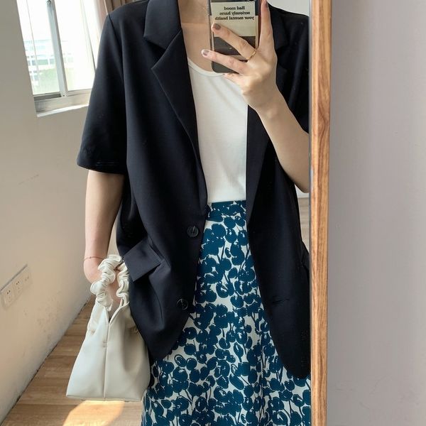 very easy to wear black short-sleeved small quality korean style loose slimming easy black suit temperament thin suit coat, White;black
very easy to wear black short-sleeved small quality korean style loose slimming easy black suit temperament thin suit coat, White;black