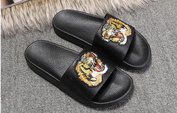 2019 r women slippers shoes new luxury slide summer fashion wide flat sandals flip flop size 35-45 flower box cs03, Black
2019 r women slippers shoes new luxury slide summer fashion wide flat sandals flip flop size 35-45 flower box cs03, Black