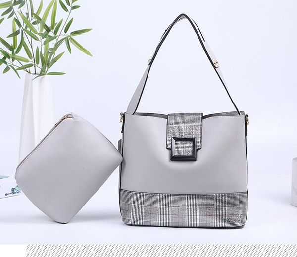 2020 designer bag new style creative fashion pu women's bag large capacity elegant temperament handbag ready to ship
2020 designer bag new style creative fashion pu women's bag large capacity elegant temperament handbag ready to ship