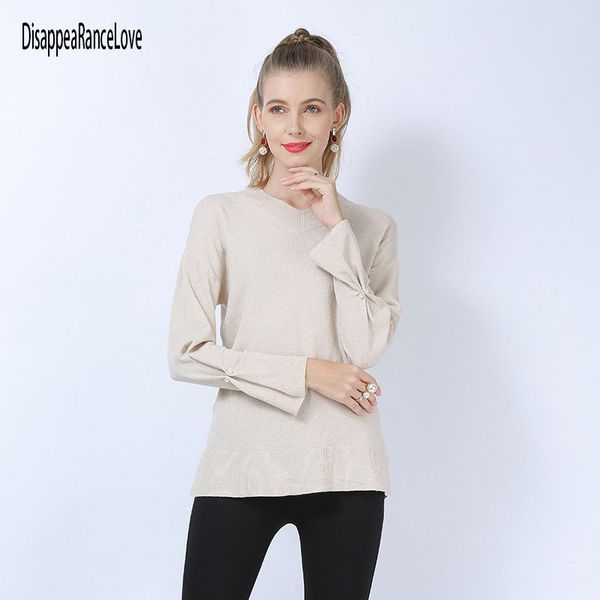 2020 basic v-neck solid autumn winter sweater pullover women female knitted sweater slim long sleeve nail bead cheap, White;black
2020 basic v-neck solid autumn winter sweater pullover women female knitted sweater slim long sleeve nail bead cheap, White;black