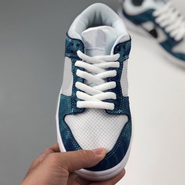 2020 glow кроссовки sb dunk low лучшие мужчины скейтборд синий tie-краситель марлевые повседневная обувь спортивные кроссовки мода кроссовки
2020 glow кроссовки sb dunk low лучшие мужчины скейтборд синий tie-краситель марлевые повседневная обувь спортивные кроссовки мода кроссовки