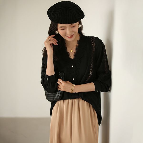 2020 new korean style women blouses lace shirts v-neck button hollow out ins french chic elegant office lady blousas female, White
2020 new korean style women blouses lace shirts v-neck button hollow out ins french chic elegant office lady blousas female, White