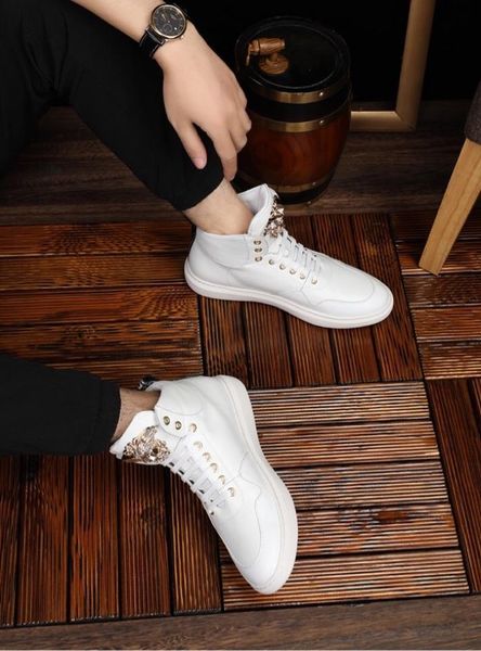 2020-2019y summer casual men's shoes, fashion sports shoes, original packaging shoe box delivery, yardage: 38-45
2020-2019y summer casual men's shoes, fashion sports shoes, original packaging shoe box delivery, yardage: 38-45