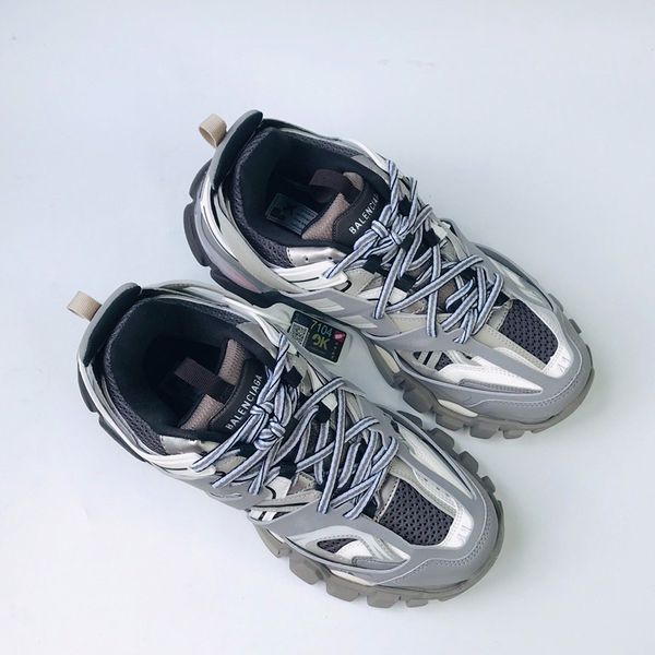 2020lg designer to create casual and comfortable all-match sports shoes, travel shoes outsole non-slip design with original box delivery, Black
2020lg designer to create casual and comfortable all-match sports shoes, travel shoes outsole non-slip design with original box delivery, Black