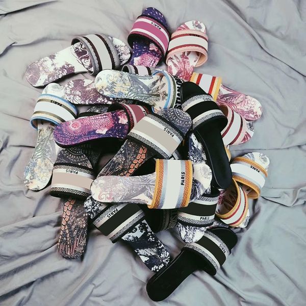 2020 fashion lady dway slides women slipper amaranth embroidered cotton beach sandals summer outdoor shoes luxurys slides sandals with box, Black
2020 fashion lady dway slides women slipper amaranth embroidered cotton beach sandals summer outdoor shoes luxurys slides sandals with box, Black