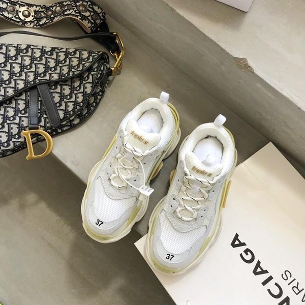 2020iy designer to create casual and comfortable all-match sports shoes, travel shoes outsole non-slip design with original box delivery, Black
2020iy designer to create casual and comfortable all-match sports shoes, travel shoes outsole non-slip design with original box delivery, Black