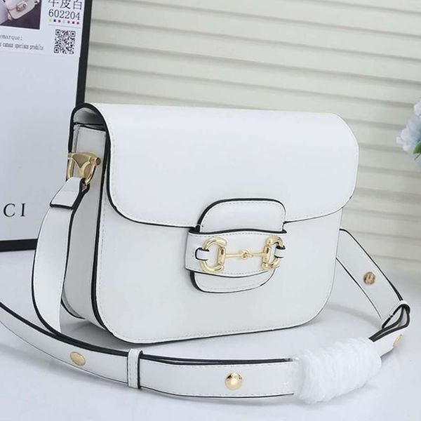 new arrival women bags luxury designer type horsebit bag retro style ladies crossbody bags leather womens shoulder bag bolsa de hombro 
new arrival women bags luxury designer type horsebit bag retro style ladies crossbody bags leather womens shoulder bag bolsa de hombro