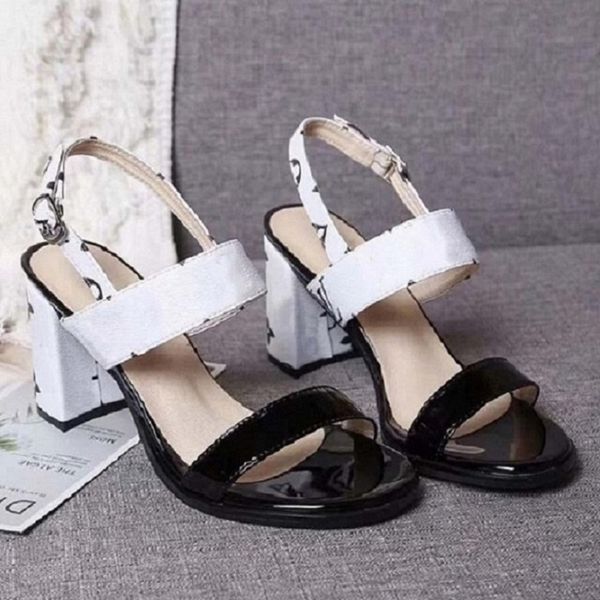 classics designer woman slippers fashion beach thick bottom slippers luxury alphabet lady sandals leather high heel shoes 05 14, Black
classics designer woman slippers fashion beach thick bottom slippers luxury alphabet lady sandals leather high heel shoes 05 14, Black
