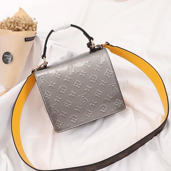 drop ship womens sac d 'épaule luxury designer bag handbags leather shoulder trend flap crossbody handbags handle totes messenger
drop ship womens sac d 'épaule luxury designer bag handbags leather shoulder trend flap crossbody handbags handle totes messenger