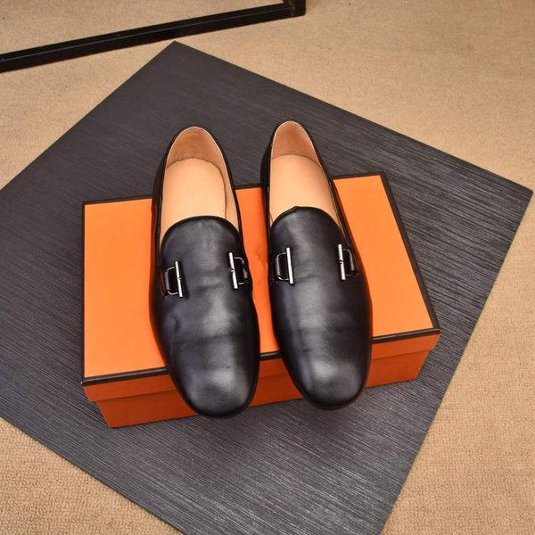 fashion designer mens shoes loafers black red spike patent leather slip on dress wedding flats bottoms shoe for business party size 38-44
fashion designer mens shoes loafers black red spike patent leather slip on dress wedding flats bottoms shoe for business party size 38-44