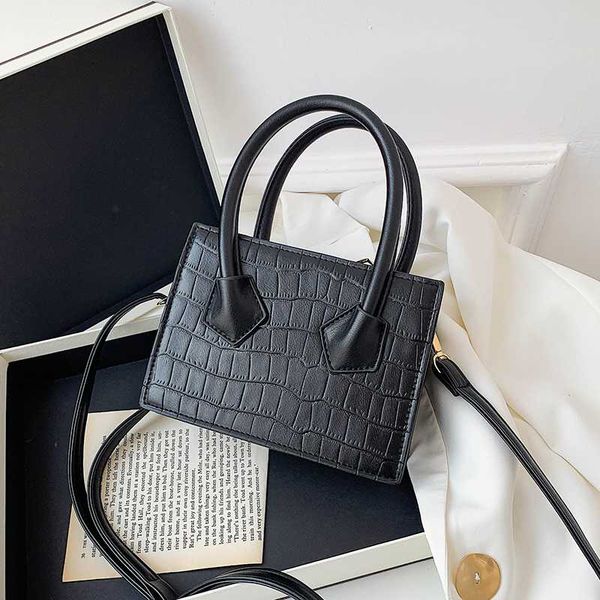 stone pattern mini pu leather crossbody bags for women 2020 solid color shoulder handbags female travel cross body bag
stone pattern mini pu leather crossbody bags for women 2020 solid color shoulder handbags female travel cross body bag