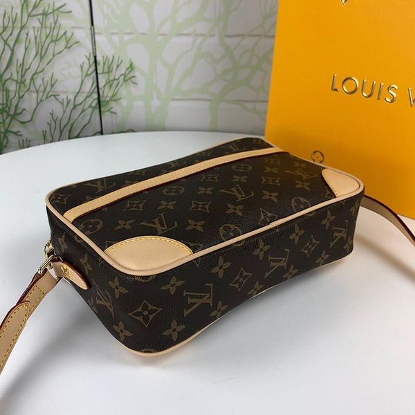 new arrival luxury designer womens shoulder bags bolsa de hombro vintage zipper crossbody bag leather retro trend lady messenger bags
new arrival luxury designer womens shoulder bags bolsa de hombro vintage zipper crossbody bag leather retro trend lady messenger bags