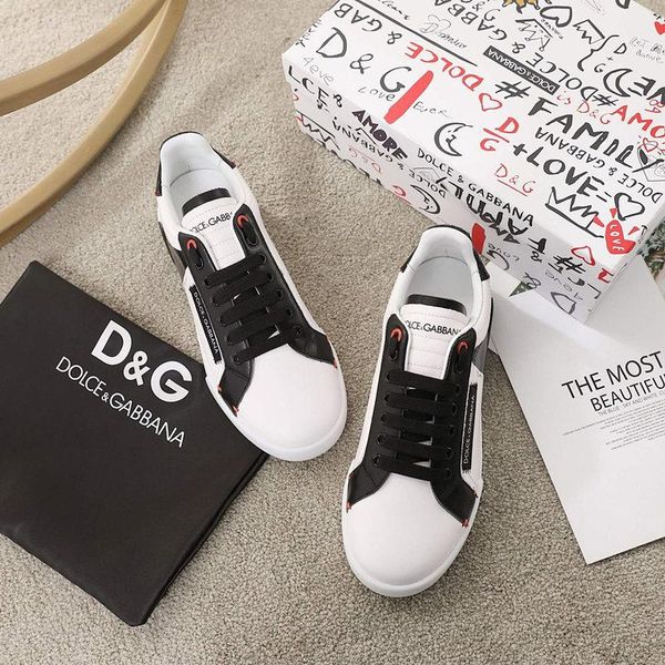2021-2020d new embroidered leather casual shoes outdoor men 's and women 's sports shoes fashion trend graffiti wild couple shoe, Black
2021-2020d new embroidered leather casual shoes outdoor men 's and women 's sports shoes fashion trend graffiti wild couple shoe, Black