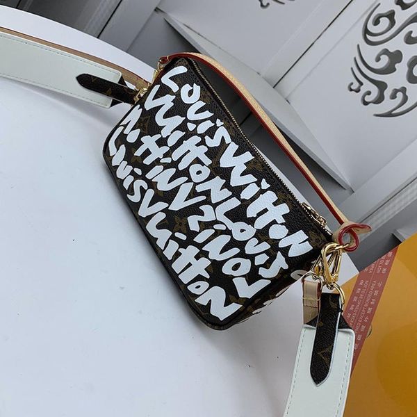 fashion womens bags zipper crossbody bag fast delivery shoulder bags luxury designer lady messenger bags bolso bandolera
fashion womens bags zipper crossbody bag fast delivery shoulder bags luxury designer lady messenger bags bolso bandolera