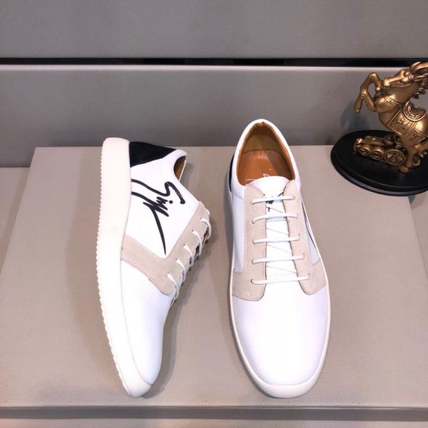 2019w limited edition new men's leather casual shoes, wild sports shoes, lace-up shoes, original box packaging: 38-4411, Black
2019w limited edition new men's leather casual shoes, wild sports shoes, lace-up shoes, original box packaging: 38-4411, Black