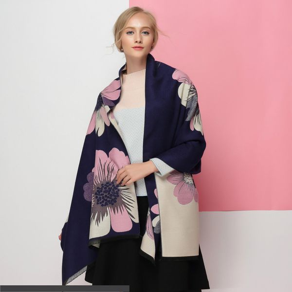 2019 new autumn and winter women's high-end gift neck double sided fashion warm shawl thick large flower designer scarf, Blue;gray
2019 new autumn and winter women's high-end gift neck double sided fashion warm shawl thick large flower designer scarf, Blue;gray