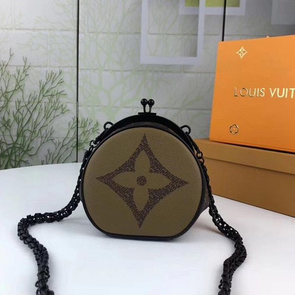 luxury designer womens bag fast delivery simple style retro new arrival shoulder bags for women leather mini crossbody bag sac bandoulière
luxury designer womens bag fast delivery simple style retro new arrival shoulder bags for women leather mini crossbody bag sac bandoulière